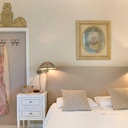 Panzió Annabelle SantʼAgata sui Due Golfi