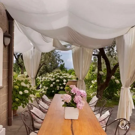 Annabelle Panzió SantʼAgata sui Due Golfi