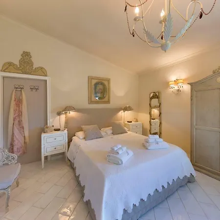 Annabelle 4* Sant'Agata sui due Golfi