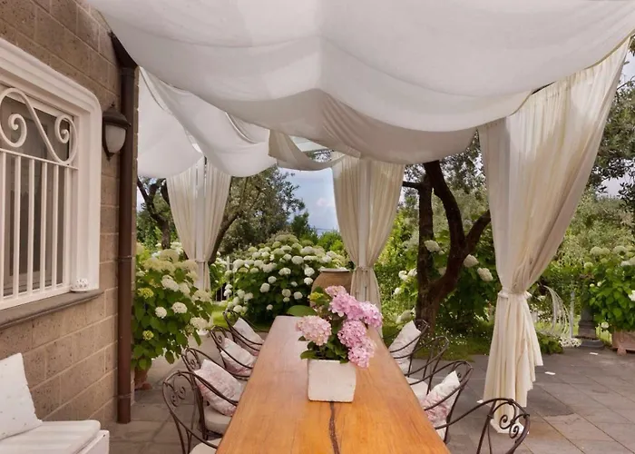 Annabelle Bed & Breakfast SantʼAgata sui Due Golfi